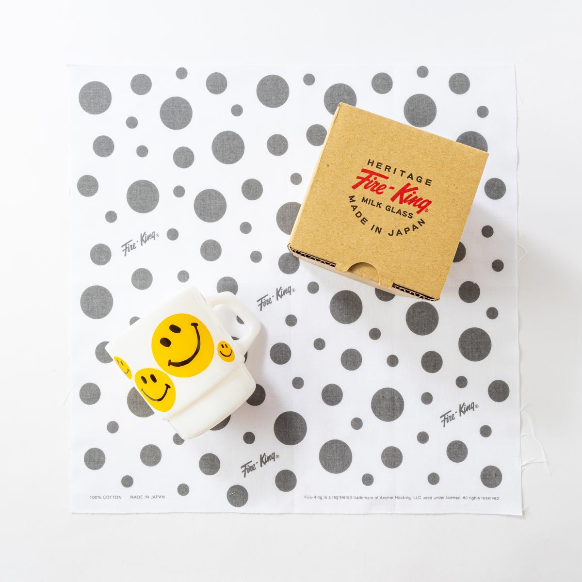 Fire-King スタッキングマグ SMILEY FACE イエロー