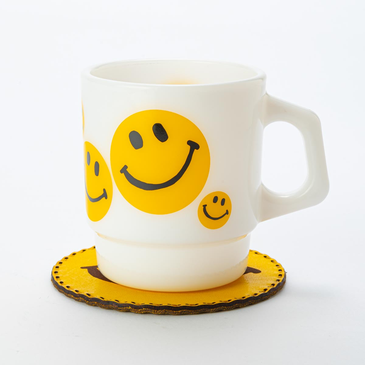 Fire-King スタッキングマグ SMILEY FACE イエロー