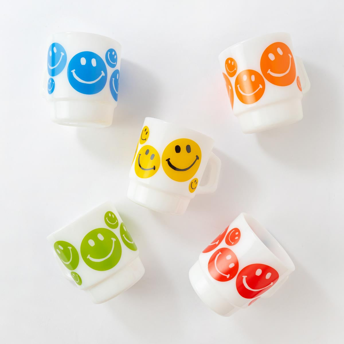 Fire-King スタッキングマグ SMILEY FACE レッド